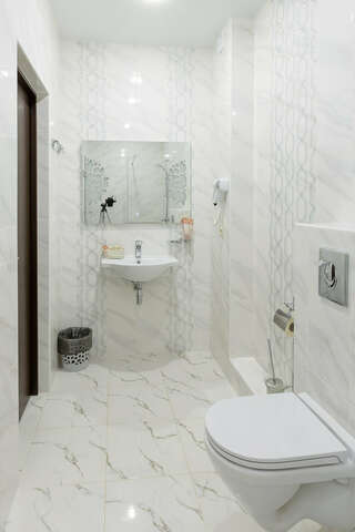 Гостиница Невский Дивноморское Семейный номер с видом на море-7